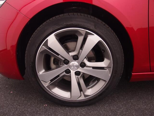 Peugeot 308 SW 1.2 PureTech Blue Lease Premium 131PK / DRIEM VV / PANORAMADAK / COGNAC LEDER / STOELVERW / CLIMA / CARPLAY / DAB+ / NAVI / NL-AUTO