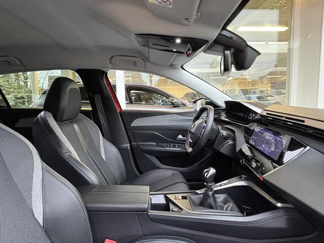 Peugeot 308 1.2T 130pk Allure | Achteruitrijcamera | Navigatie | Climate Control | Privacy Glass | Lichtmetalen velgen | Cruise Control