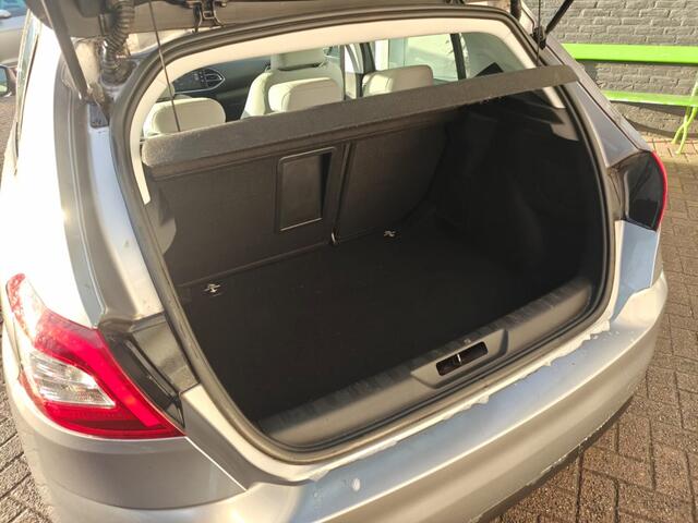 Peugeot 308 1.2 Automaat PureTech Allure NAVI