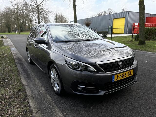 Peugeot 308 SW 1.2T Blue Lease Executive 110PK