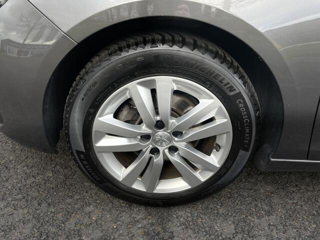 Peugeot 308 SW 1.2T Blue Lease Executive 110PK