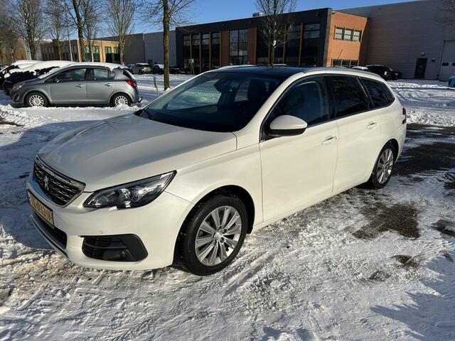 Peugeot 308 SW 1.2 PureT.Blue L. Pr PANO CARPLAY LEER STOELVW.