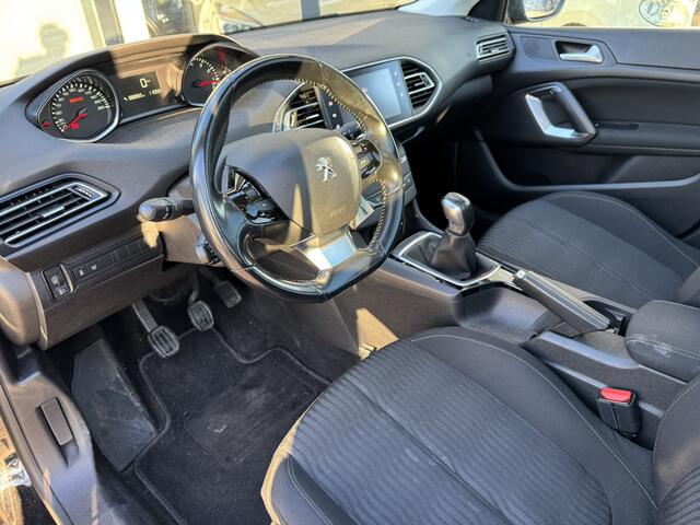 Peugeot 308 1.2 PureTech Blue Lion*Panoramadak*Navigatie*EXPORTPRIJS*