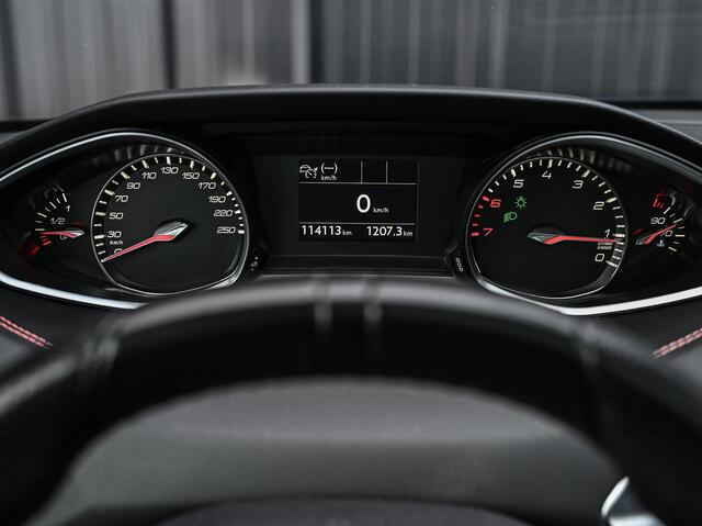 Peugeot 308 SW 1.2 PureTech GT-line · Cruise control · Apple carplay/Android auto · 360 Camera · Panorama dak · Denon audio