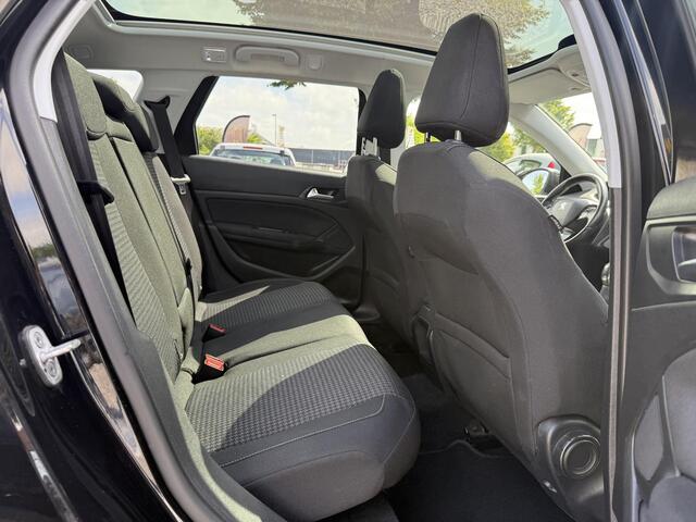 Peugeot 308 SW 1.2 PureTech Blue Lease Executive 2e Eigenaar,Navi,Pano,110pk,Clima,Cruise,6 Bak,PDC,Apple Carplay,N.A.P,APK tot 02-2027