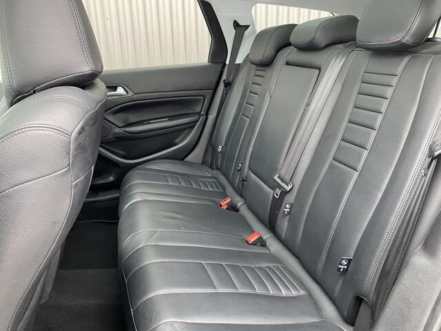 Peugeot 308 SW 1.2 PureTech Blue Lease Premium Leer, Clima, CC, Navi, Pano, PDC & Cam, LM, nw. APK - Inruil Mogelijk -