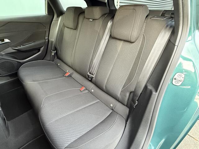 Peugeot 308 SW BWJ 2022 | 1.5HDi 131PK Pack Bus NL AUTO | CLIMA | NAVI | VOORRUIT VERW. | CARPLAY | LICHTMETAAL | PDC |