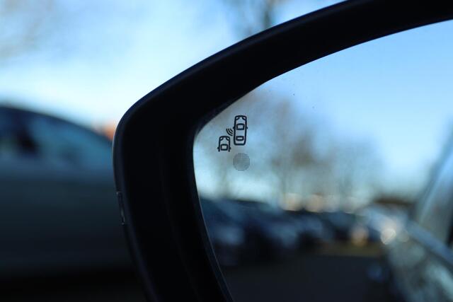 Peugeot 308 SW 1.2 PT BLUE LEASE EXECUTIVE | PANO | CARPLAY | CRUISE | BLIS | CLIMATE