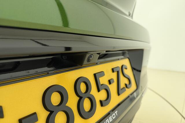 Peugeot 308 1.2T GT | Panorama dak | Adaptive Cruise Control | Afneembare trekhaak | 360° Camera | Verwarmd stuurwiel | 18'' ''PORTLAND'' | 1e Eigenaar