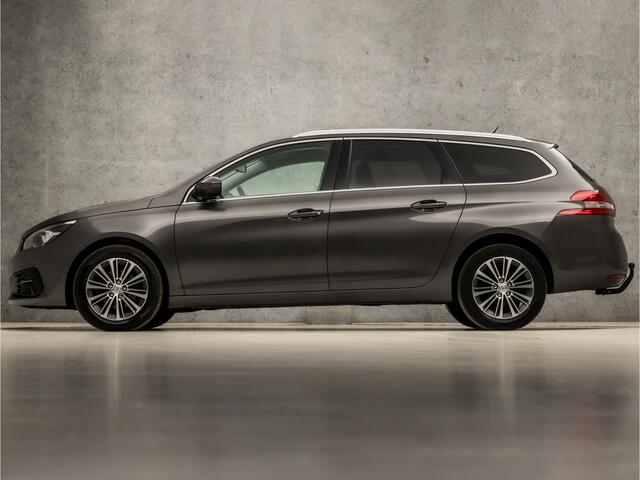 Peugeot 308 SW 1.2 PureTech Sport Automaat 131Pk (VIRTUAL COCKPIT, APPLE CARPLAY, LEDER, STOELVERWARMING, MASSAGE, 360 CAMERA, KEYLESS, TREKHAAK, NIEUWSTAAT)