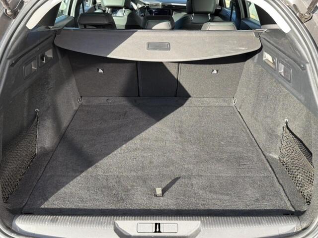 Peugeot 308 SW 1.6 Plug-in Hybrid 180 LEDER TREKHAAK LED NAVI