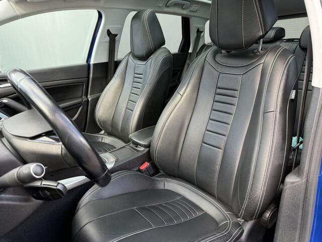 Peugeot 308 SW BWJ 2018 | 1.2PT 111PK Executive | NWE APK | LEER | PANO DAK | CLIMA | NAVI | CRUISE |