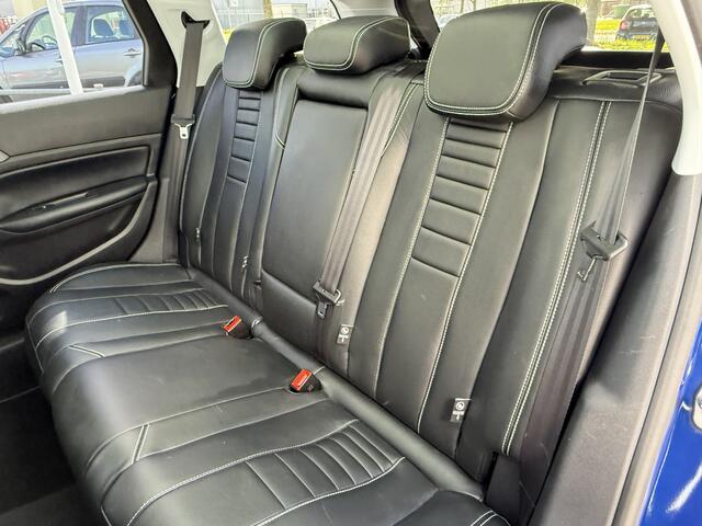 Peugeot 308 SW BWJ 2018 | 1.2PT 111PK Executive | NWE APK | LEER | PANO DAK | CLIMA | NAVI | CRUISE |