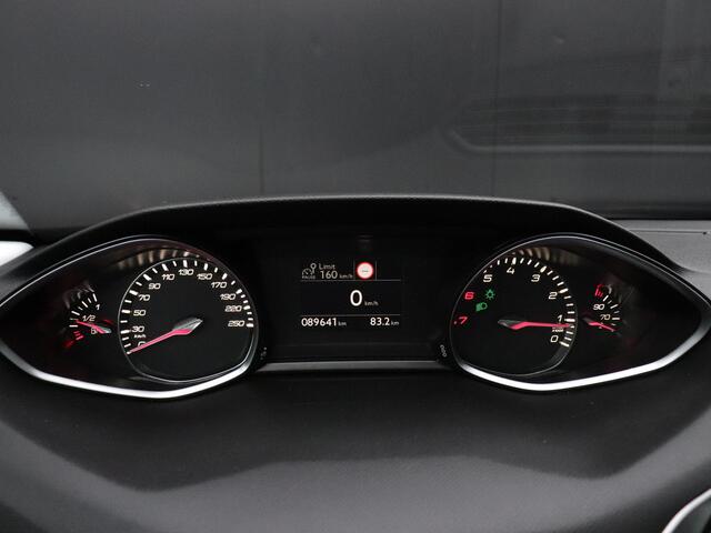 Peugeot 308 1.2 PureTech Blue Lease Executive Avantage | PANO | PDC | CRUISE | NAVI | APPLE CARPLAY |