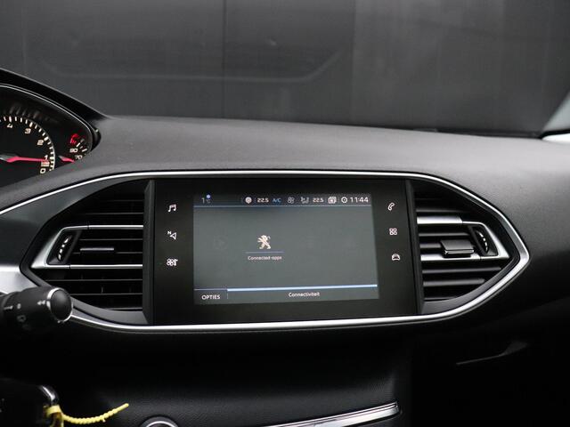 Peugeot 308 1.2 PureTech Blue Lease Executive Avantage | PANO | PDC | CRUISE | NAVI | APPLE CARPLAY |