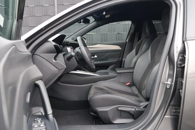 Peugeot 308 SW 1.2 PureTech GT Automaat | Adap. Cruise | Stoel-/Stuurverwarming | 360 Camera | Navigatie | Climate Control