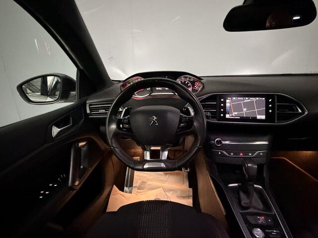 Peugeot 308 1.2 PureTech GT-line Camera | Navi | LED