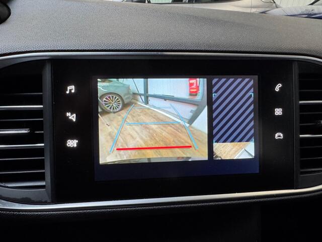 Peugeot 308 SW 1.2 PureTech Blue Lease Premium / NAVI / CRUISE / CAMERA /