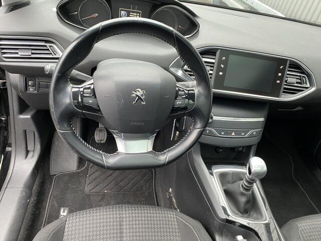 Peugeot 308 SW 1.2 PureTech Blue Lease Executive 117Dkm.NAP, Clima, Pano, Navi, Carplay, CC, PDC v/a, LM, nw. APK - Inruil Mogelijk -