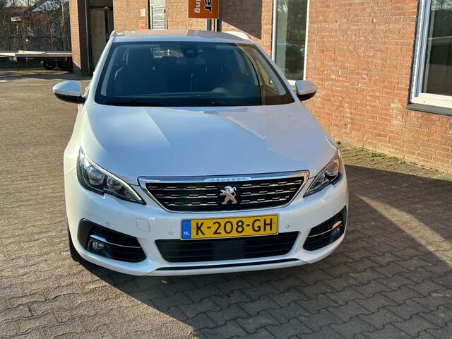 Peugeot 308 PEUGEOT 308 SW1.2 PURETECH ALLURE 130PK ORIGINEEL NL AUTO