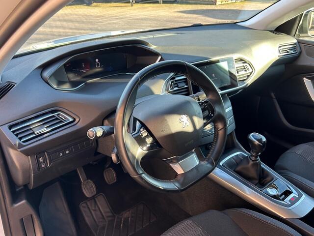 Peugeot 308 PEUGEOT 308 SW1.2 PURETECH ALLURE 130PK ORIGINEEL NL AUTO