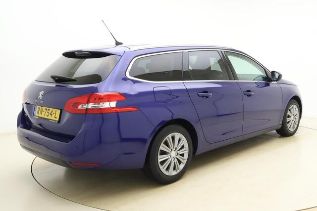 Peugeot 308 SW 1.2 PureTech Blue Lease Premium 130pk | Navigatie | Panoramadak | Climate Control | Cruise Control | Camera | Weinig Kilometers | Apple Carplay - Android auto
