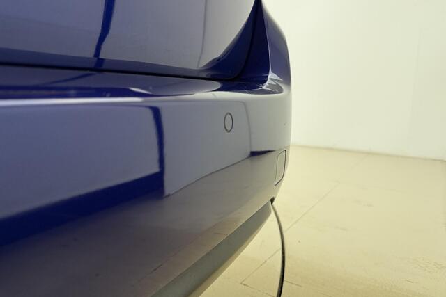 Peugeot 308 SW 1.2 PureTech Blue Lease Premium 130pk | Navigatie | Panoramadak | Climate Control | Cruise Control | Camera | Weinig Kilometers | Apple Carplay - Android auto