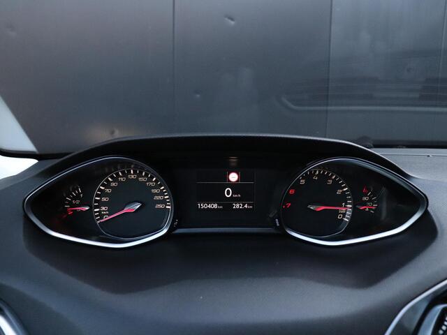 Peugeot 308 1.2 PureTech Blue Lease Executive | PANO | PDC | CRUISE | NAVI |