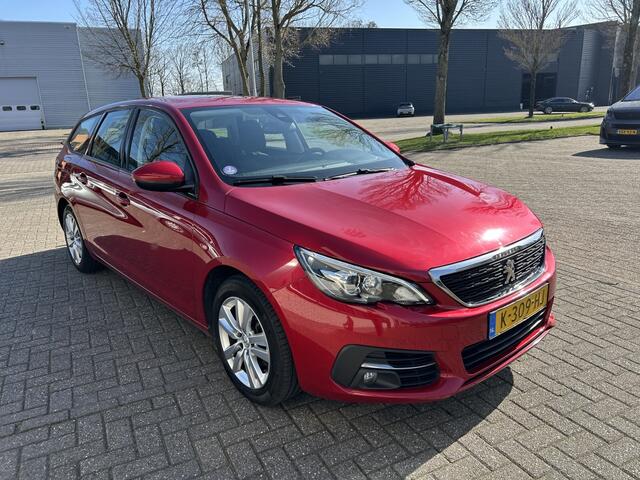 Peugeot 308 SW 1.2 PureT.Blue L. 1eEIG DEALER CARPLAY TRHK NAP!