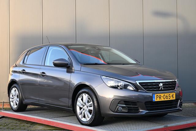 Peugeot 308 1.2 PureTech Blue Lease Executive camera