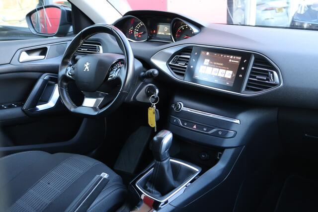 Peugeot 308 SW 1.2 PureTech Active | Origineel NL | PDC | Trekhaak | Cruise Control | Navigatie |
