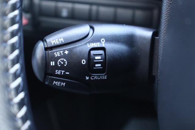 Peugeot 308 SW 1.2 PureTech Active | Origineel NL | PDC | Trekhaak | Cruise Control | Navigatie |