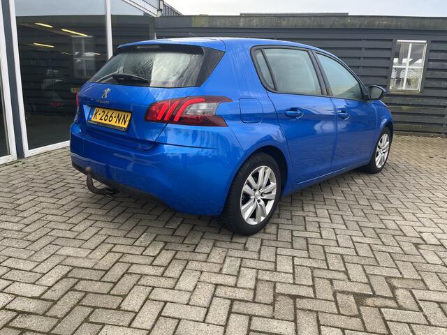 Peugeot 308 1.2 PureTech Blue Lease Active / Led / Cruise / Lmv / Virtual / Carplay