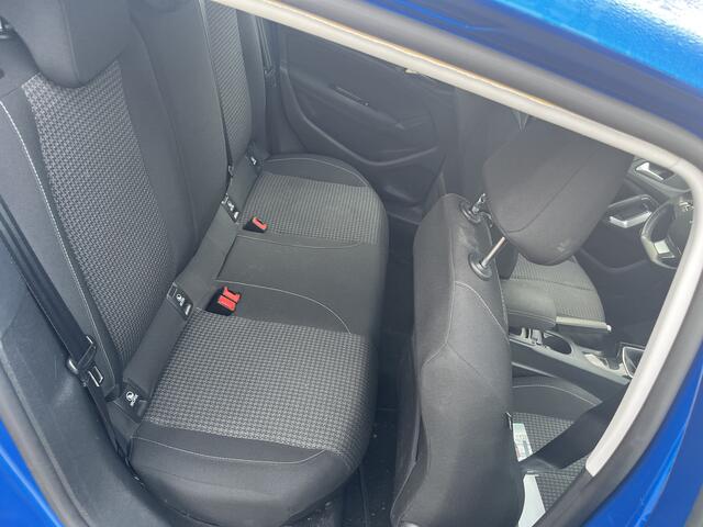 Peugeot 308 1.2 PureTech Blue Lease Active / Led / Cruise / Lmv / Virtual / Carplay