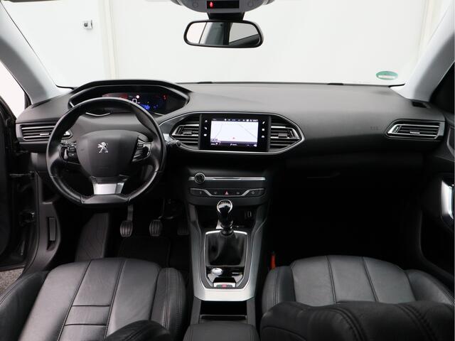 Peugeot 308 SW 1.2 PureTech Blue Lease Allure/ lage km/ zeer mooi!