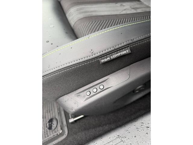 Peugeot 308 *** 130 PK *** GT *** Automaat *** * Navigatie * AGR Elektrisch en Verwarmde Stoel * Achteruitrij Camera * Keyless Start & Entry * Stuurverwarming * Vingerhoets; Vierde Generatie Eersteklas Service. Al meer dan 100 jaar een begrip in de Brabantse Kempen.