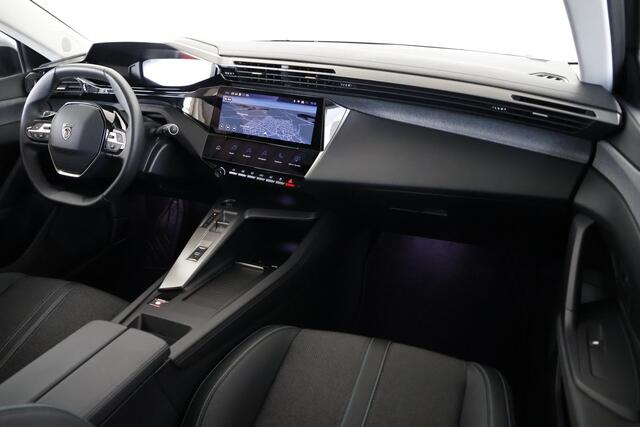 Peugeot 308 1.2 PureTech Allure / LED / Navi / CarPlay / ACC / CAM / AUT