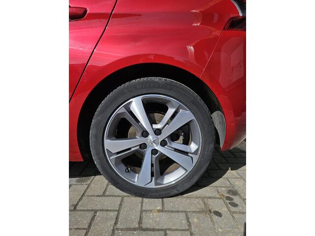 Peugeot 308 1.2 PureTech GT-line apple carplay. panorama dak. led.