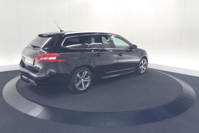 Peugeot 308 SW PureTech 130 GT-line | Trekhaak | Panoramadak | Camera | Alcantara Bekleding | Dodehoekdetectie