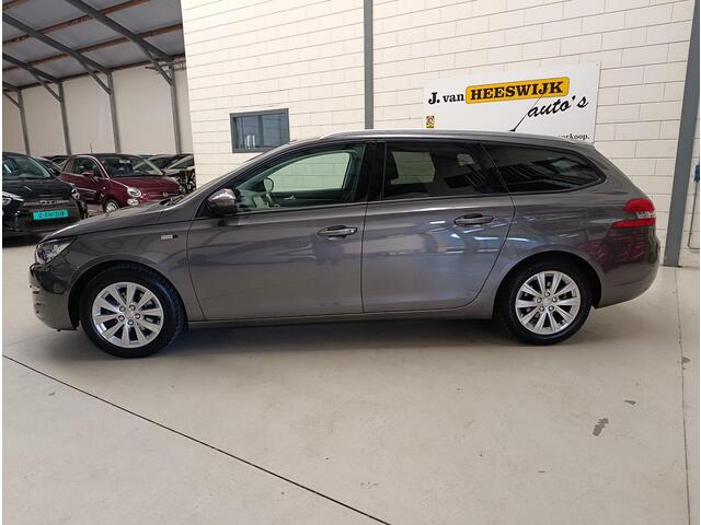 Peugeot 308 SW 1.2 PureTech Style AIRCO | AUDIO | LMV | CV OP AFSTAND | NAVI | CRUISE CONTROL | PDC | PANORAMA DAK