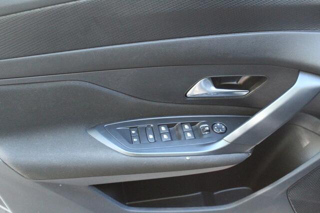 Peugeot 308 SW 1.5 BlueHDi Active Pack Business Plaat van een auto!!!!