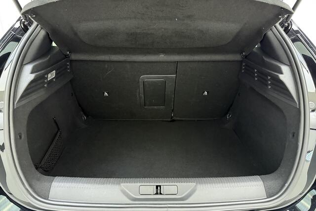 Peugeot 308 1.2 PureTech Allure Pack Business | Adaptive cruise control | Forward colission warning systeem | Brake assist | achteruitrijcamera | Navigatie | Apple carplay | Draadloos telefoonladen | Verkeersbord detectie