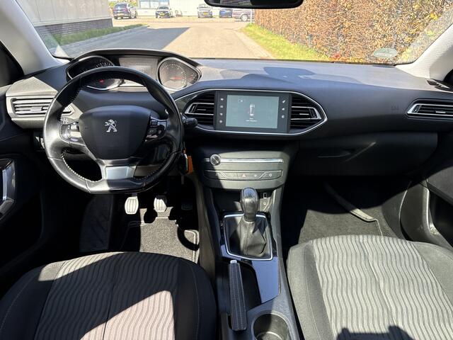 Peugeot 308 SW 1.2 PureTech Blue Lease Executive / NAVI / PANORAMADAK / CRUISE / 149dkm! NAP!