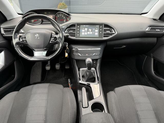 Peugeot 308 1.2 PureTech Blue Lease Executive Pano,Navi,110pk,Dealer Onderhouden,Clima,Cruise,Pdc V+A,D-riem vv in 11-2024,N.A.P,Lm velgen,Apk tot 12-2026