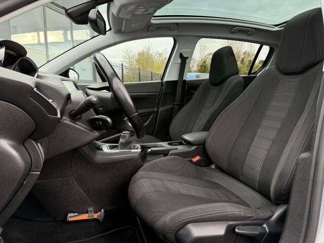 Peugeot 308 1.2 PureTech Blue Lease Executive Pano,Navi,110pk,Dealer Onderhouden,Clima,Cruise,Pdc V+A,D-riem vv in 11-2024,N.A.P,Lm velgen,Apk tot 12-2026