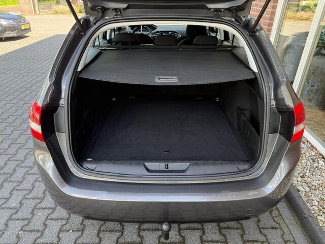 Peugeot 308 SW 1.2 PureT.Blue L. Ac TREKHAAK / NAVI / CLIMA / CRUISE / LED / LM