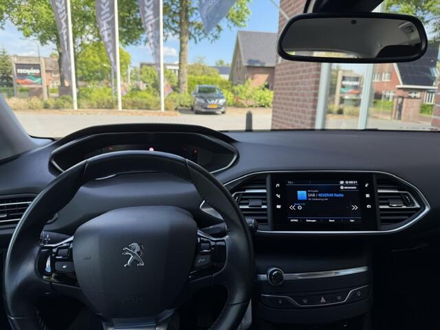 Peugeot 308 SW 1.2 PureT.Blue L. Ac TREKHAAK / NAVI / CLIMA / CRUISE / LED / LM