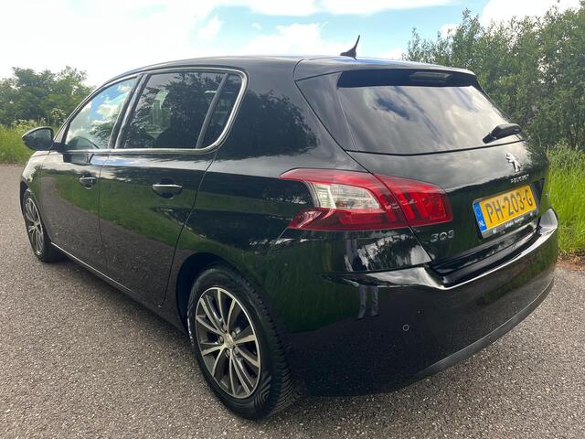 Peugeot 308 1.2 PureTech Blue Lease Premium