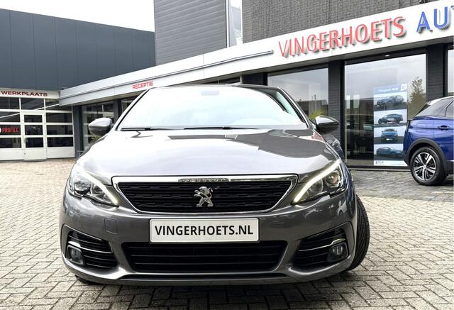 Peugeot 308 Style 110 Pk Benzine 5-Deurs * KJK-71-X * Hele Mooie ! * Navigatie * Climate & Cruise Control * Achteruitrij Parkeer Camera * DAB Radio * L.M. Velgen * Vingerhoets; Vierde Generatie Eersteklas Service. Al meer dan 100 jaar een begrip in de Brabantse Kempe