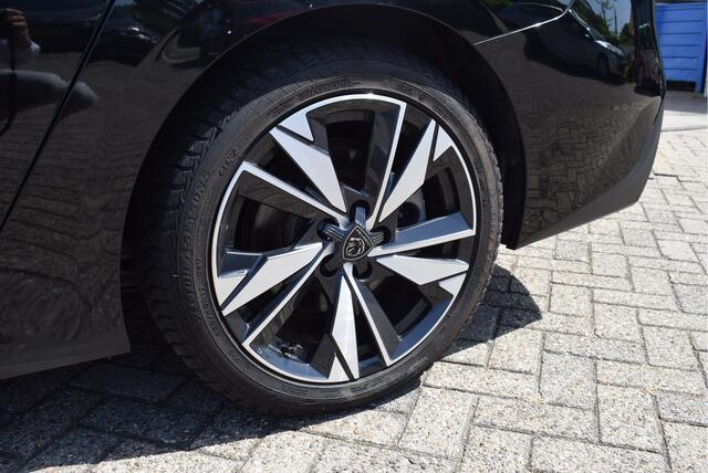 Peugeot 308 SW 1.6 Plug-in Hybrid 180 Active Pack Business | Trekhaak | NL-Auto | Navi | Camera